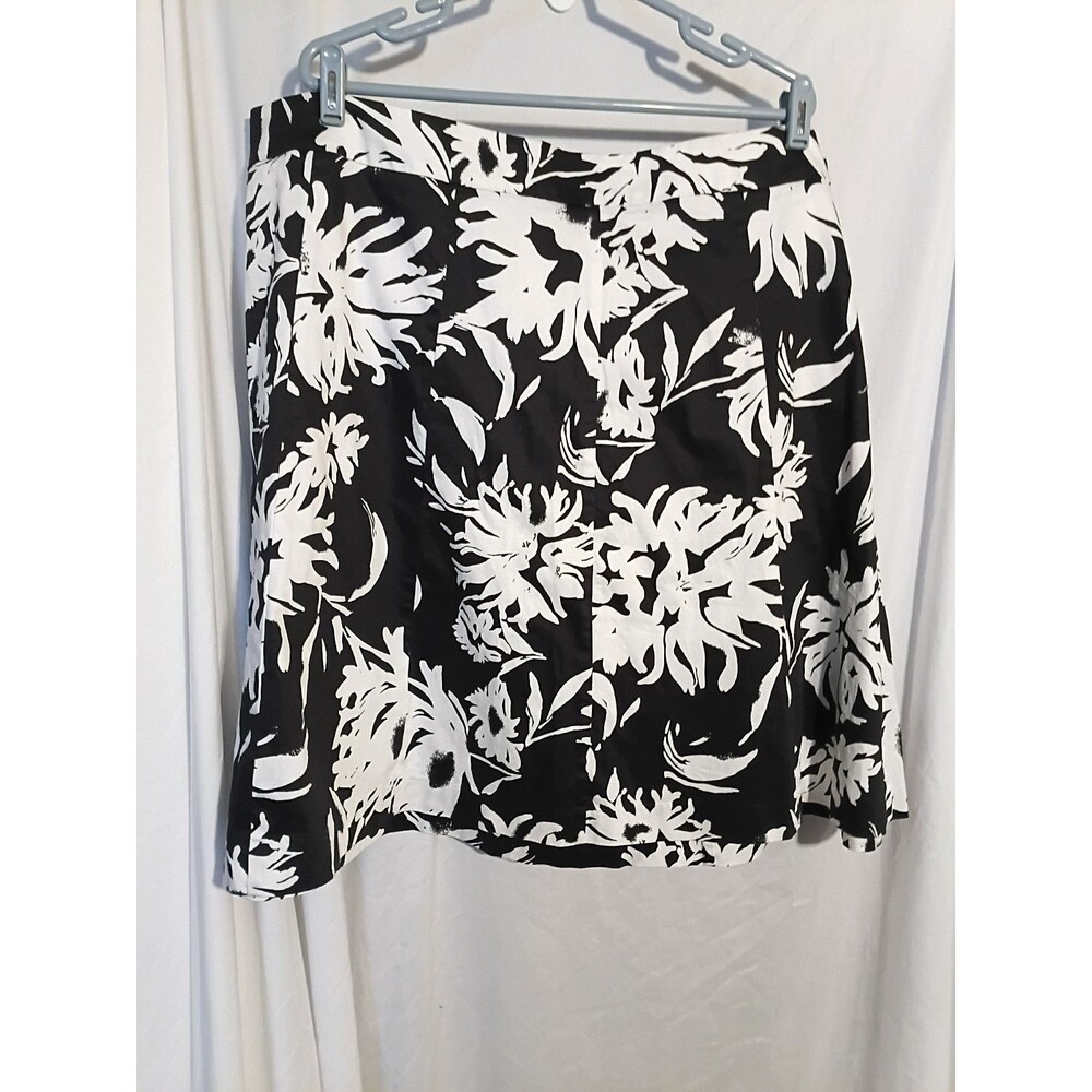 Lane Bryant Sz 24 Black/White Aline Skirt. Side Zip. RN 118641 Cotton Blend